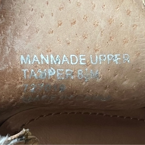 CP Tauper Taupe Lace Up Back Zipper Block Heel Ankle Boots Size 8 1/2 Women's - Picture 4 of 9